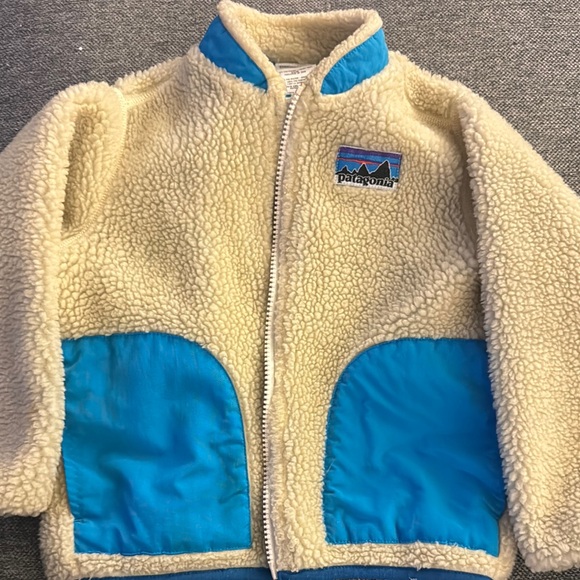 Patagonia Cream Fleece Jacket with Blue Trim - Picture 1 of 2